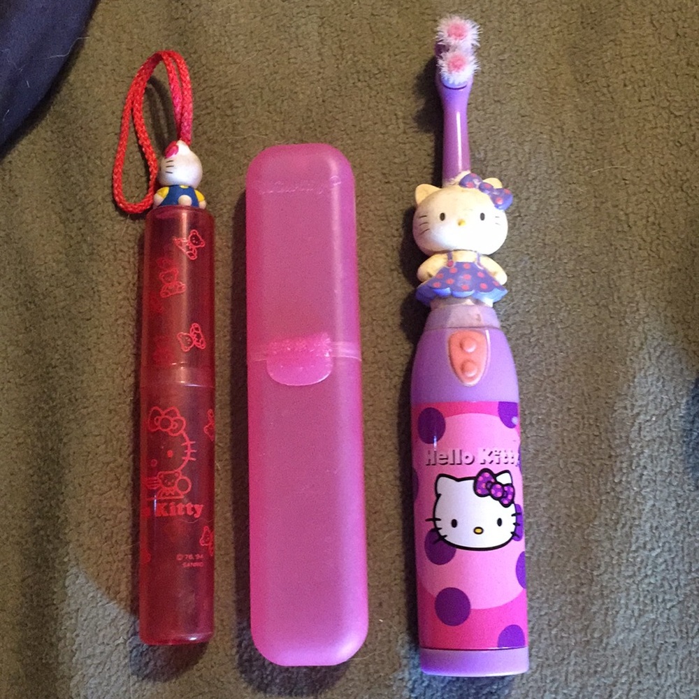 Vintage Hello Kitty toothbrush holders/ toothbrush